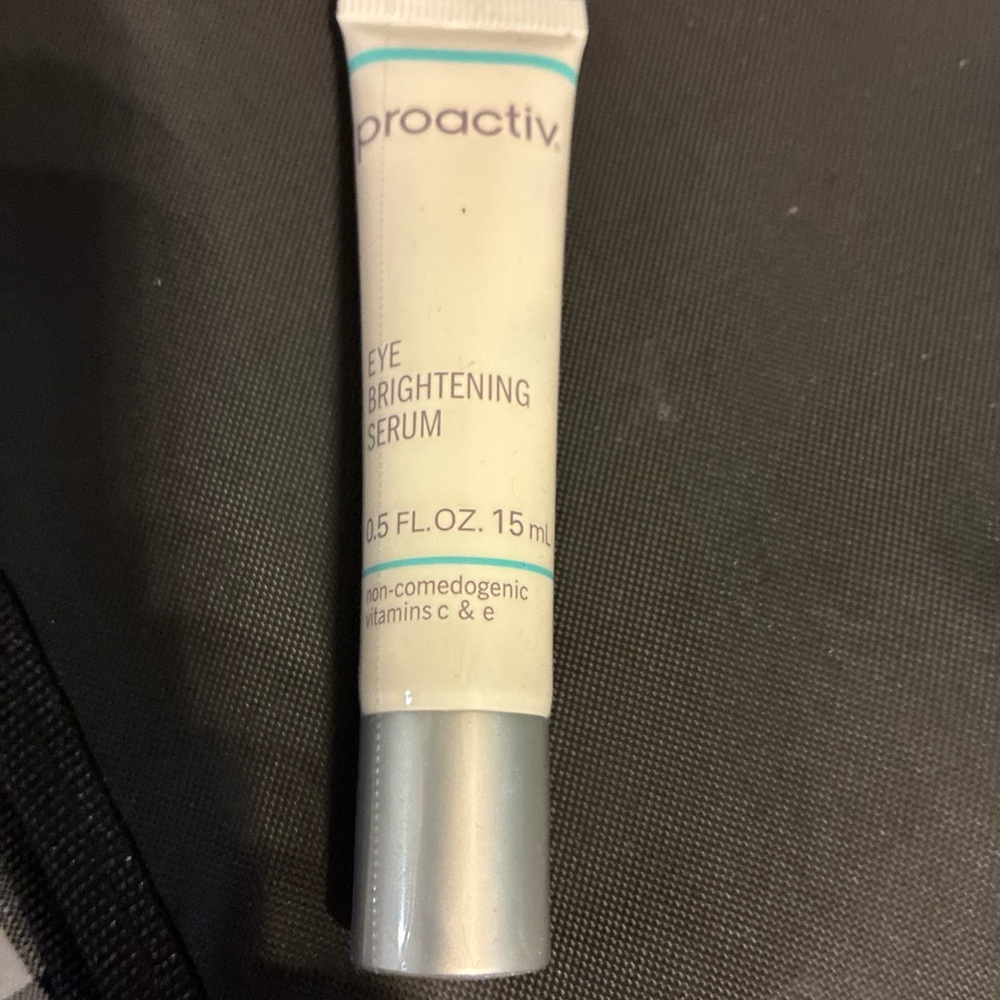 Proactiv Eye Brightening Serum - Cream and Silver